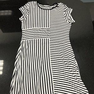 Long DKNY black & white stripe dress